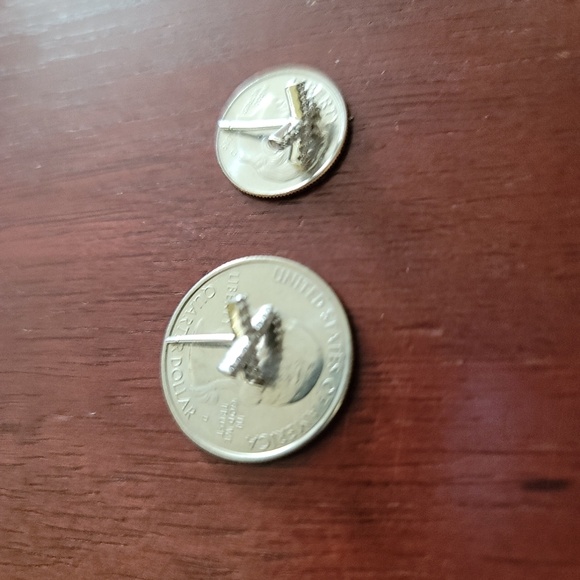 925 Sterling Silver Trendy X Earrings - Picture 4 of 6